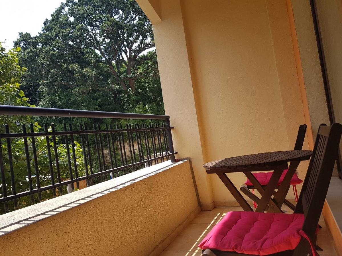 Privates, Schoenes Und Grosses Appartement In Goldstrand Exterior foto